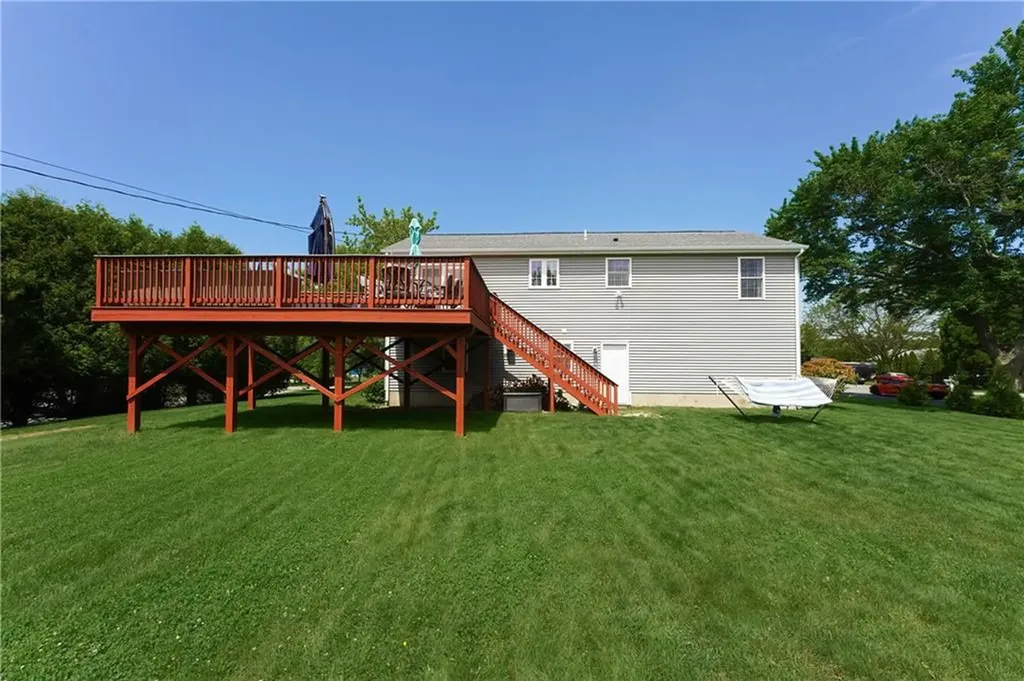 28 Willow Court Portsmouth RI 02871