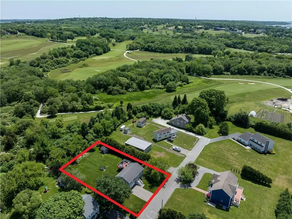 28 Willow Court Portsmouth RI 02871