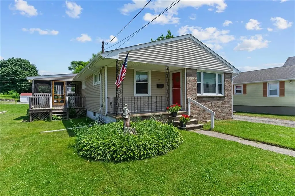11 Custer Avenue Johnston RI 02919