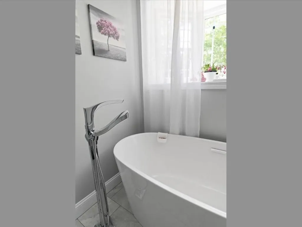 124 Potter Hill Road Westerly RI 02891