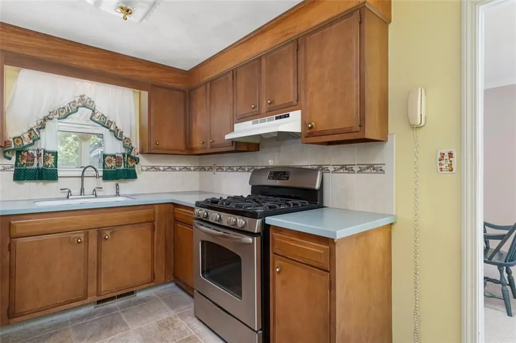 53 Exchange Road West Warwick RI 02893