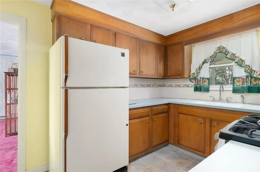 53 Exchange Road West Warwick RI 02893