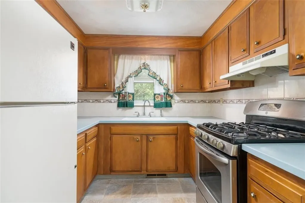53 Exchange Road West Warwick RI 02893