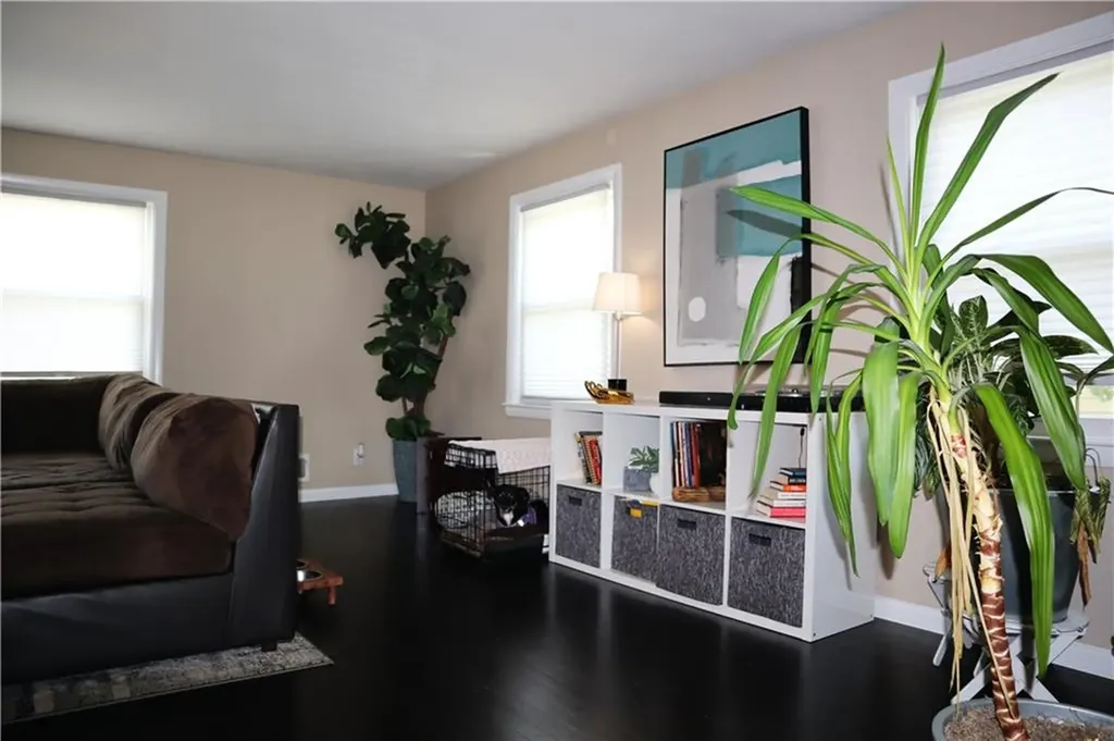 184 186 Concord Avenue Cranston RI 02910