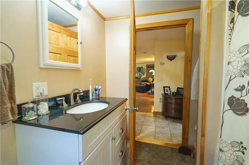 231 Old County Road Smithfield RI 02917