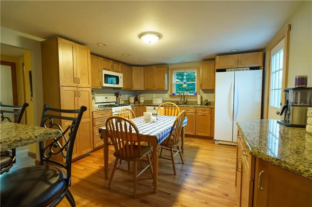 231 Old County Road Smithfield RI 02917