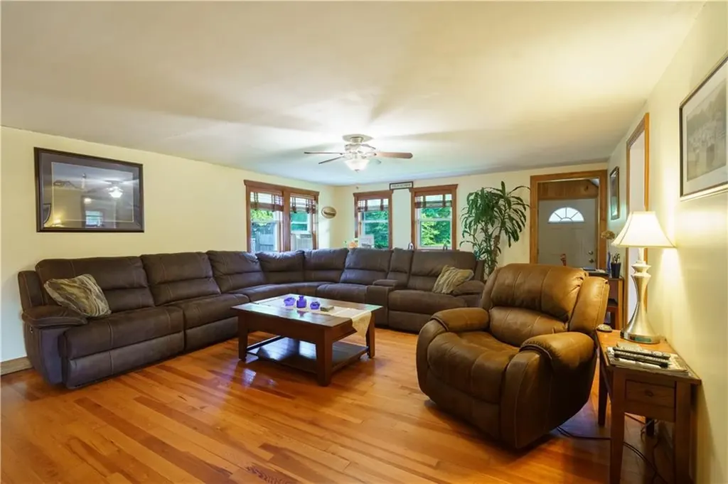 231 Old County Road Smithfield RI 02917