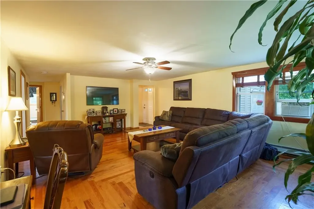 231 Old County Road Smithfield RI 02917