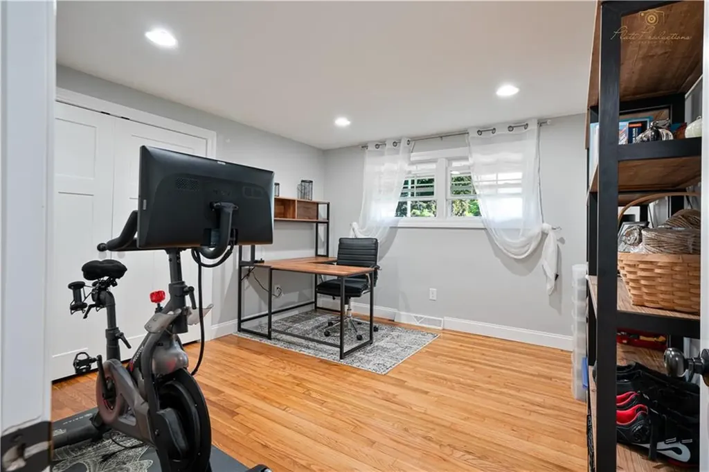 177 Medford Street Warwick RI 02889