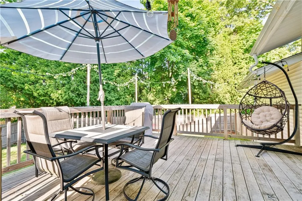 177 Medford Street Warwick RI 02889