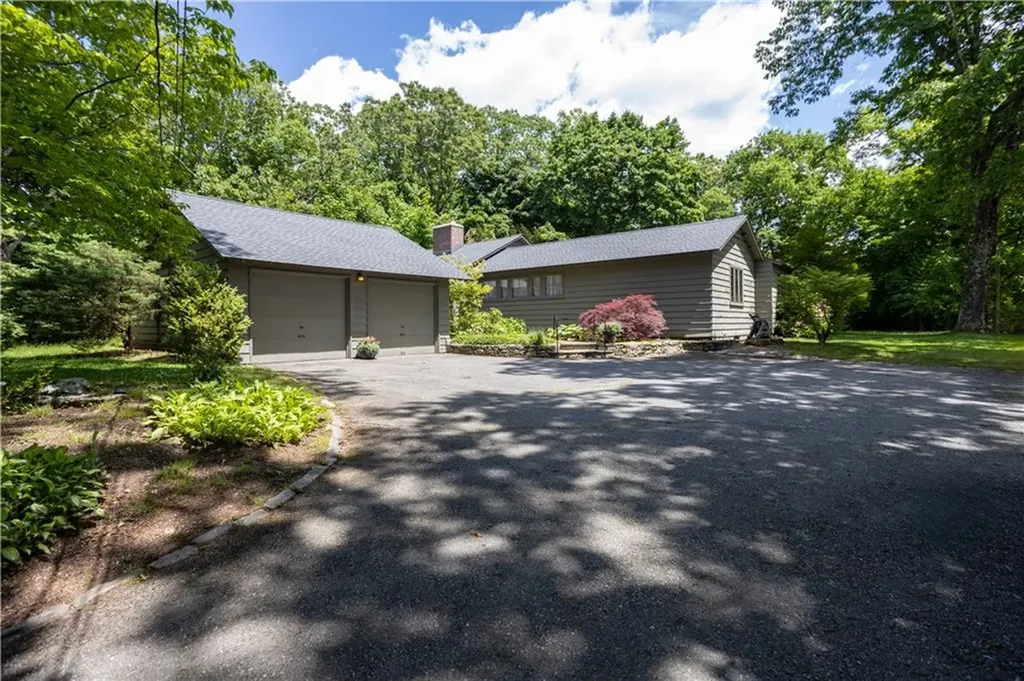 119 Old River Road Lincoln RI 02865