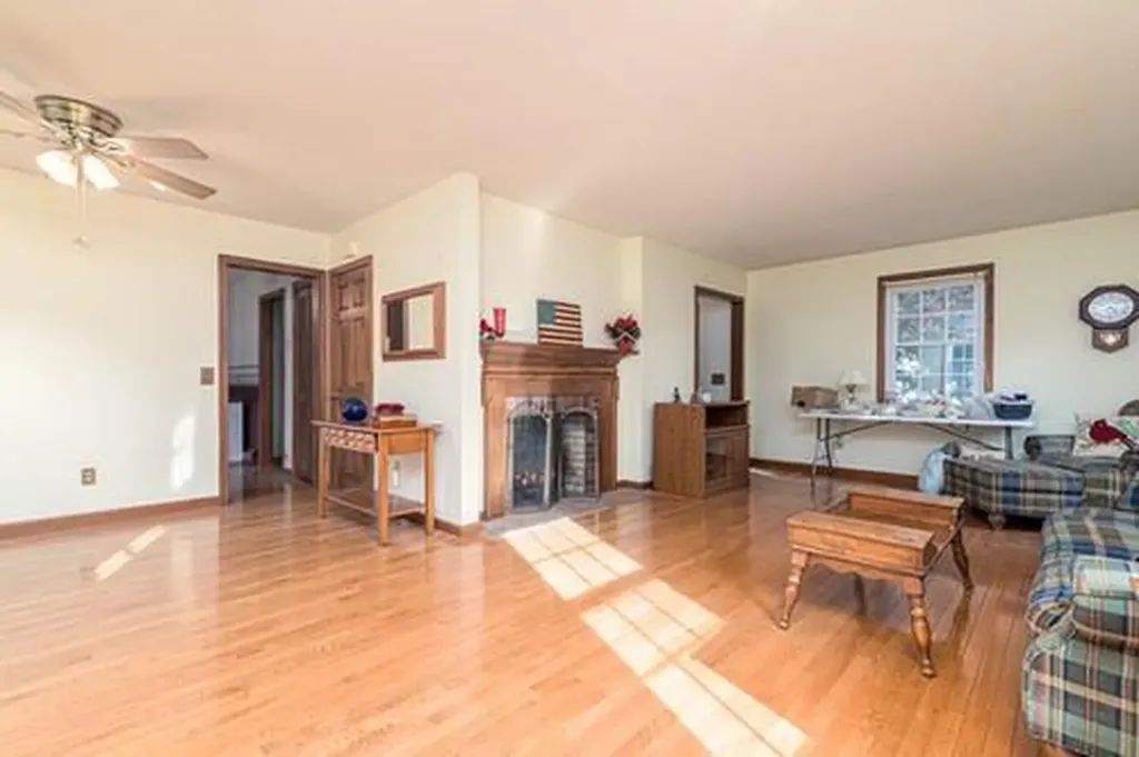 17 Lanphere Road Westerly RI 02891