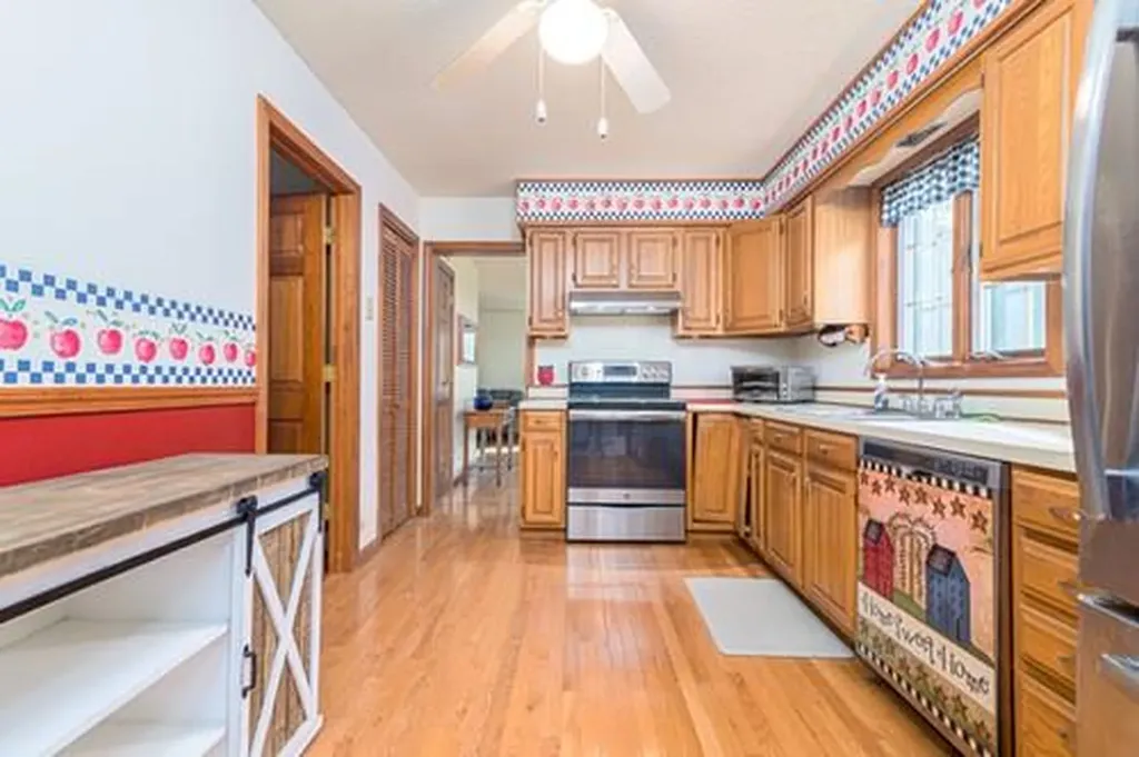 17 Lanphere Road Westerly RI 02891