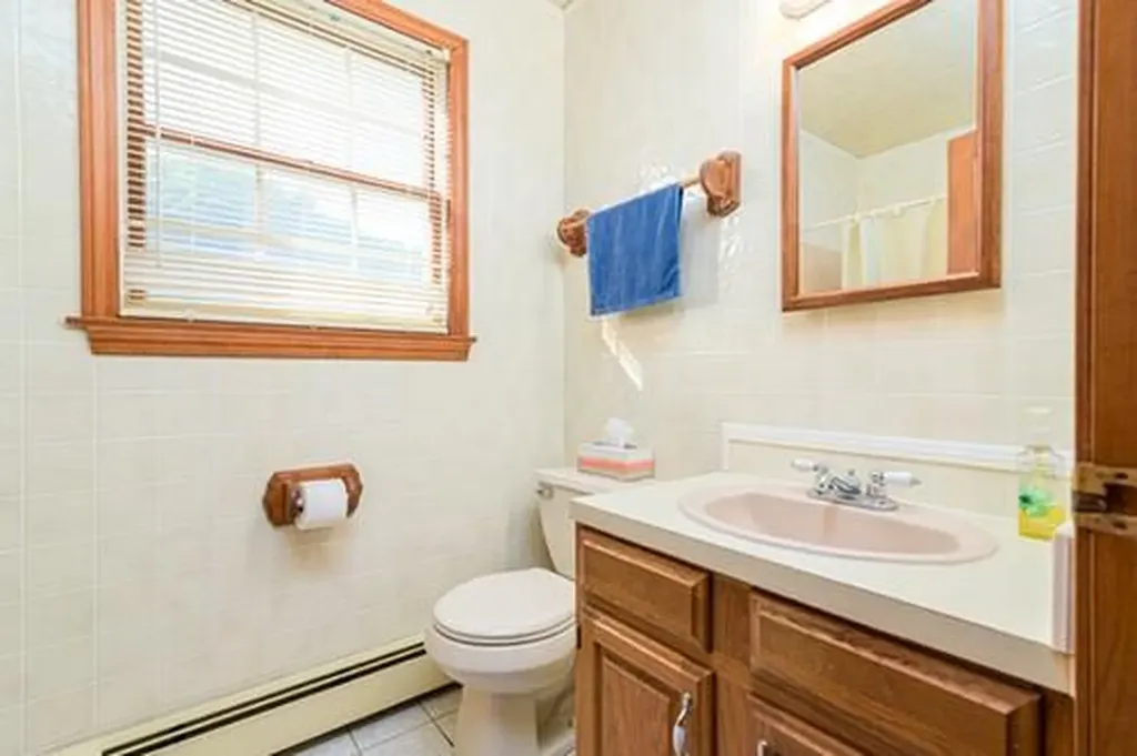 17 Lanphere Road Westerly RI 02891