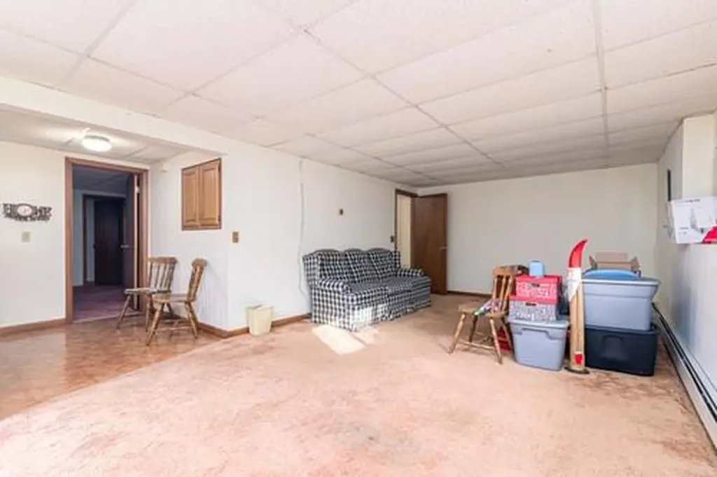17 Lanphere Road Westerly RI 02891