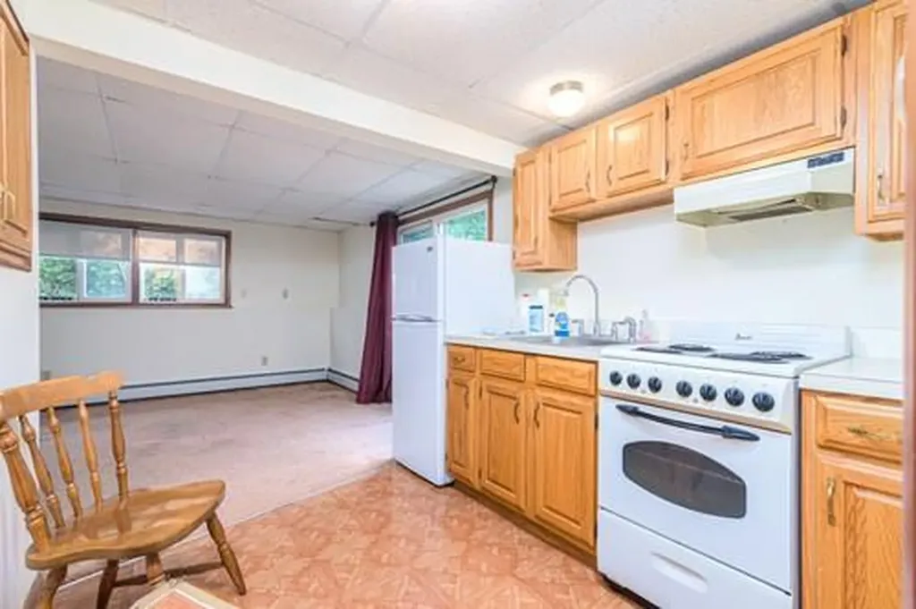 17 Lanphere Road Westerly RI 02891