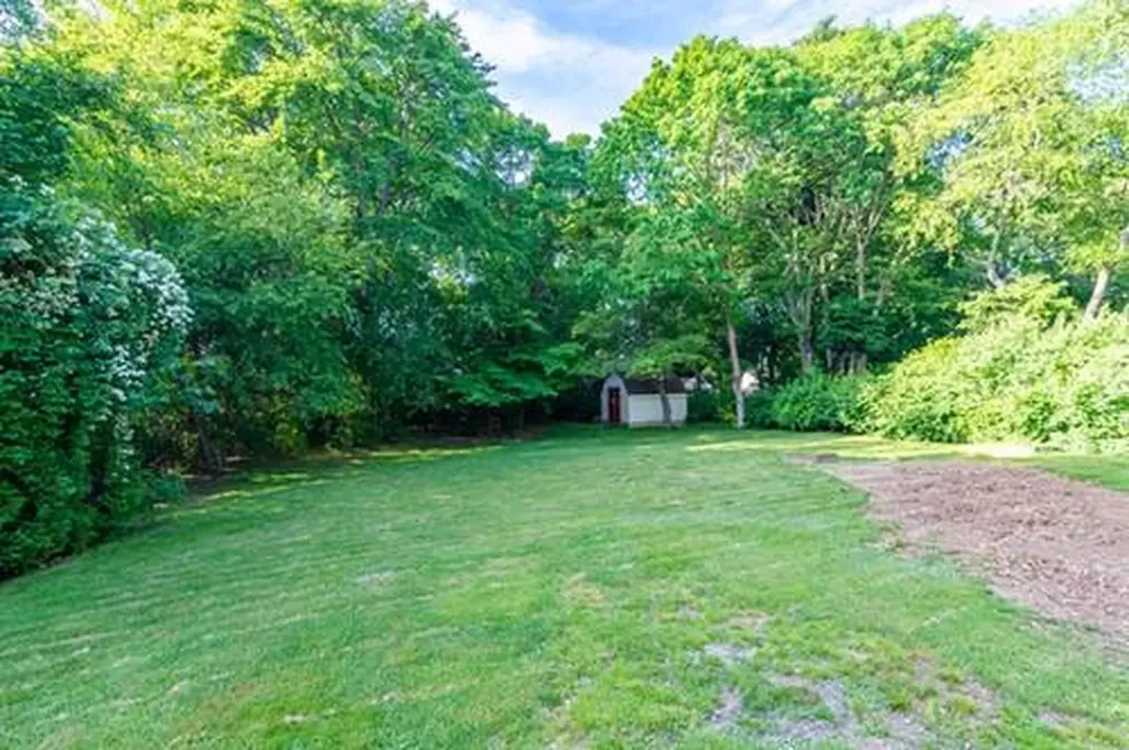 17 Lanphere Road Westerly RI 02891