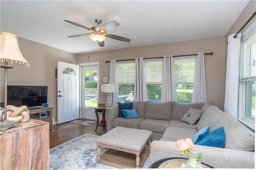 114 Grinnell Avenue Tiverton RI 02878