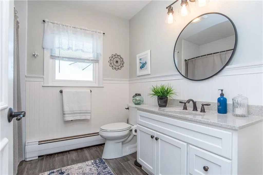 114 Grinnell Avenue Tiverton RI 02878