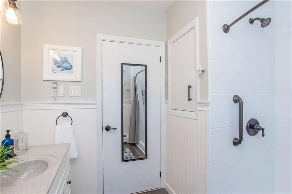 114 Grinnell Avenue Tiverton RI 02878