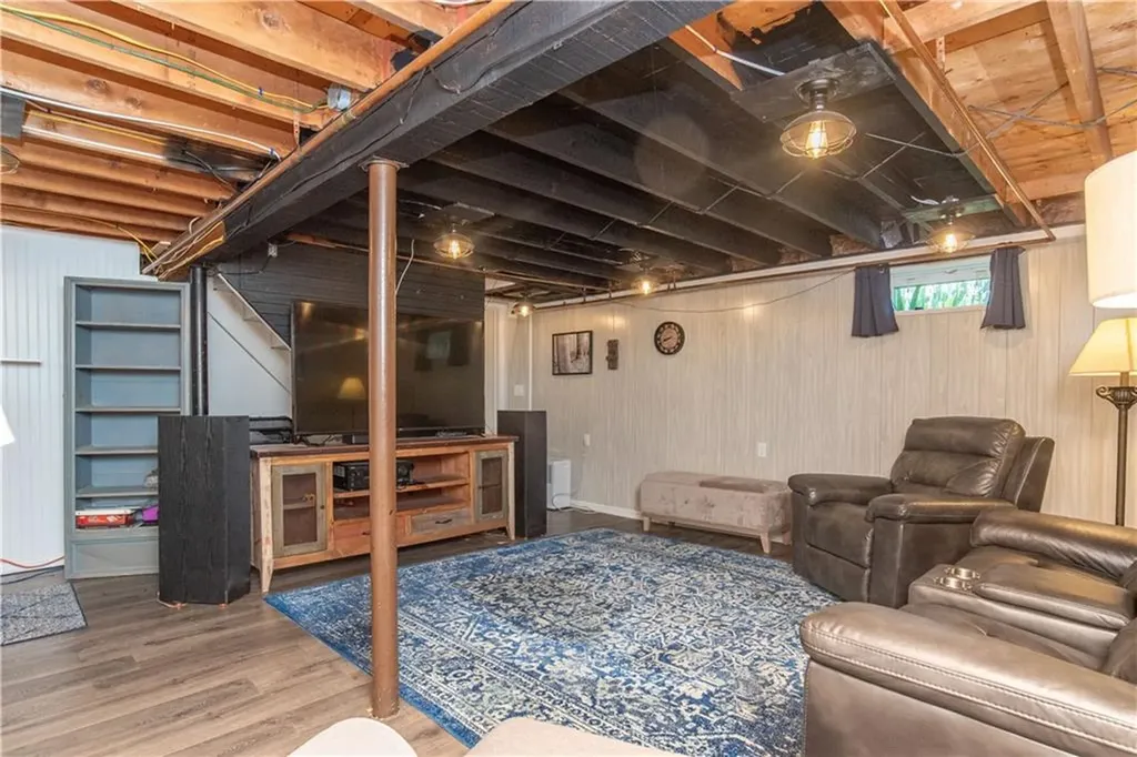 114 Grinnell Avenue Tiverton RI 02878