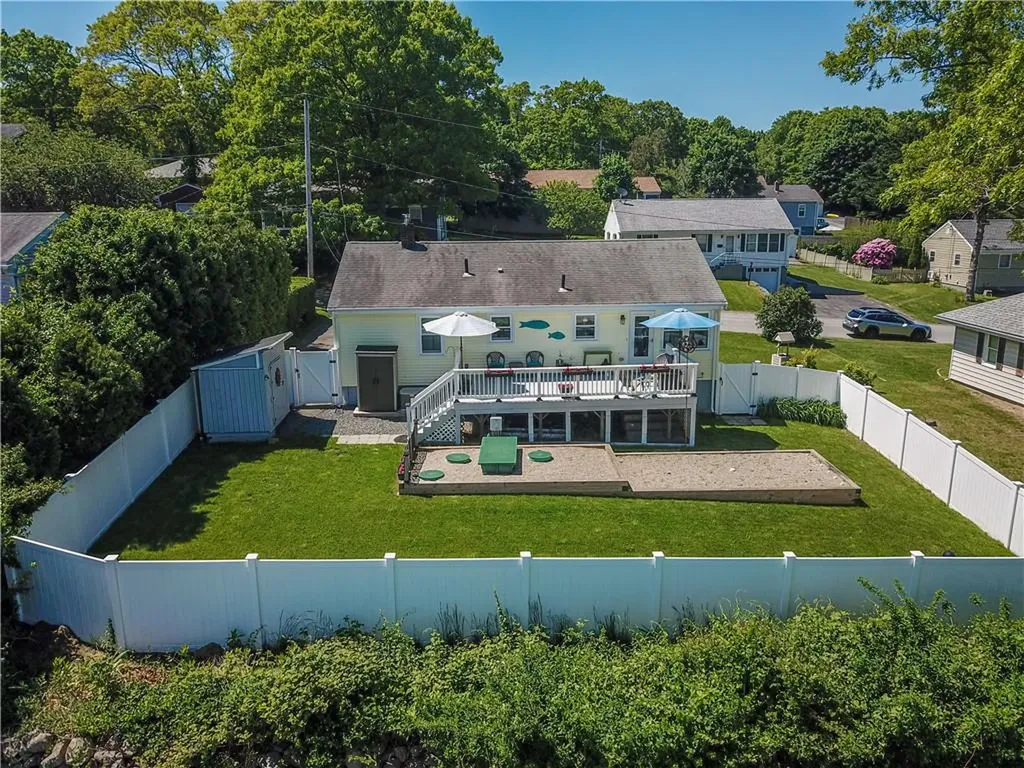 114 Grinnell Avenue Tiverton RI 02878