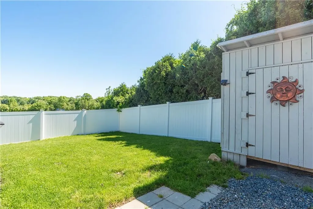 114 Grinnell Avenue Tiverton RI 02878