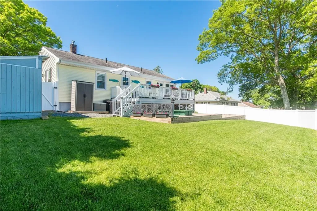 114 Grinnell Avenue Tiverton RI 02878