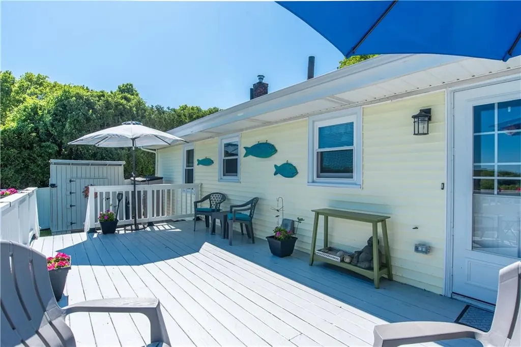 114 Grinnell Avenue Tiverton RI 02878