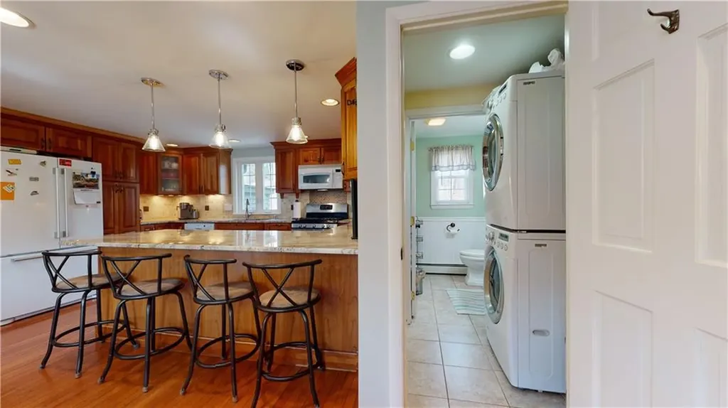 540 Country View Drive Warwick RI 02886