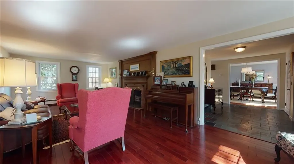 540 Country View Drive Warwick RI 02886