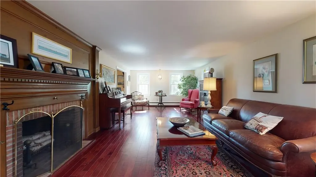540 Country View Drive Warwick RI 02886
