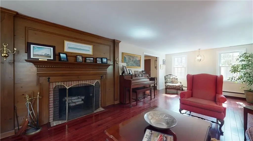 540 Country View Drive Warwick RI 02886