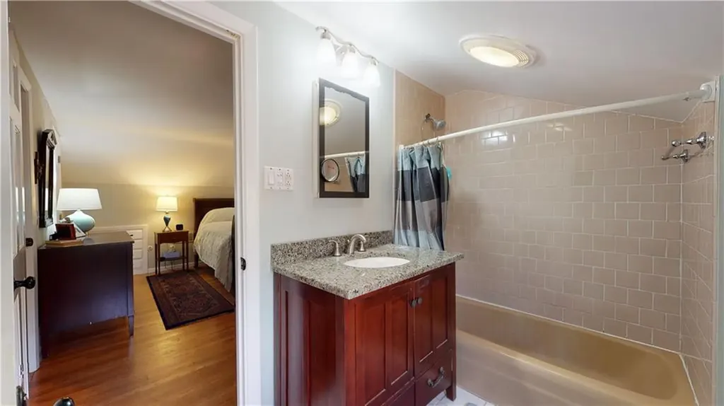 540 Country View Drive Warwick RI 02886