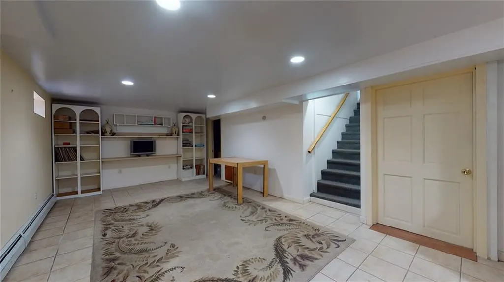 540 Country View Drive Warwick RI 02886
