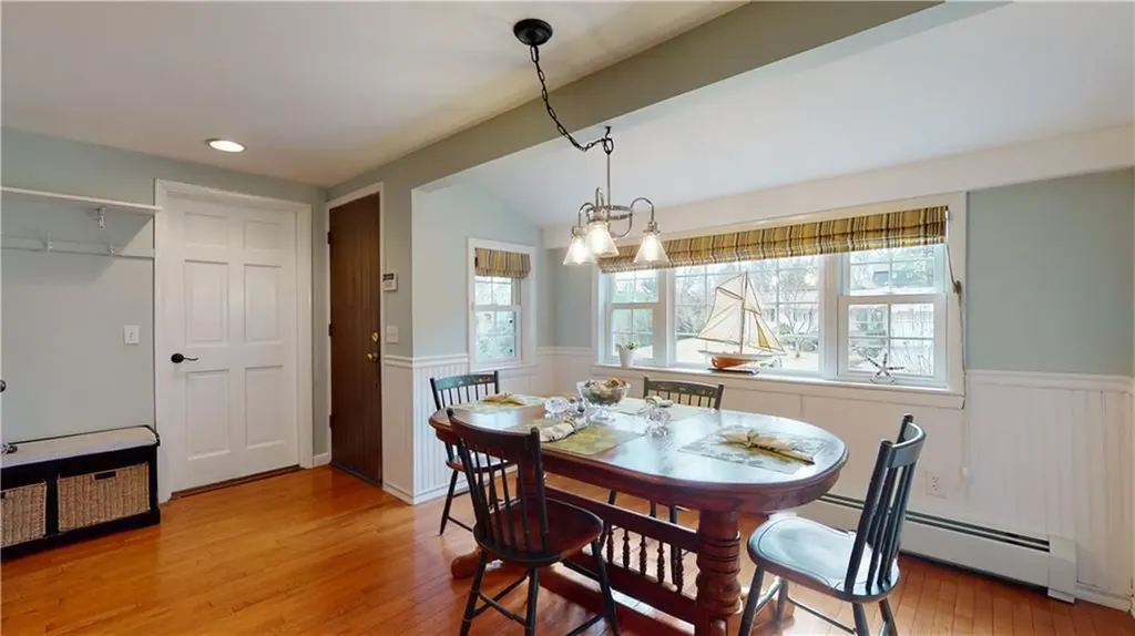 540 Country View Drive Warwick RI 02886