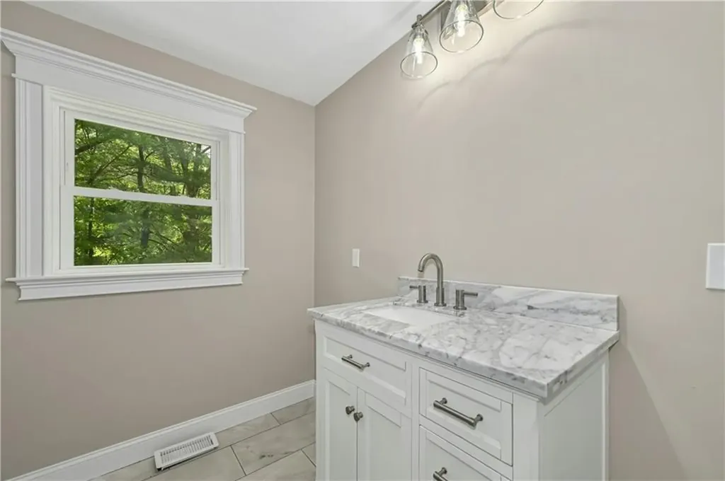 288 Scott Road Cumberland RI 02864