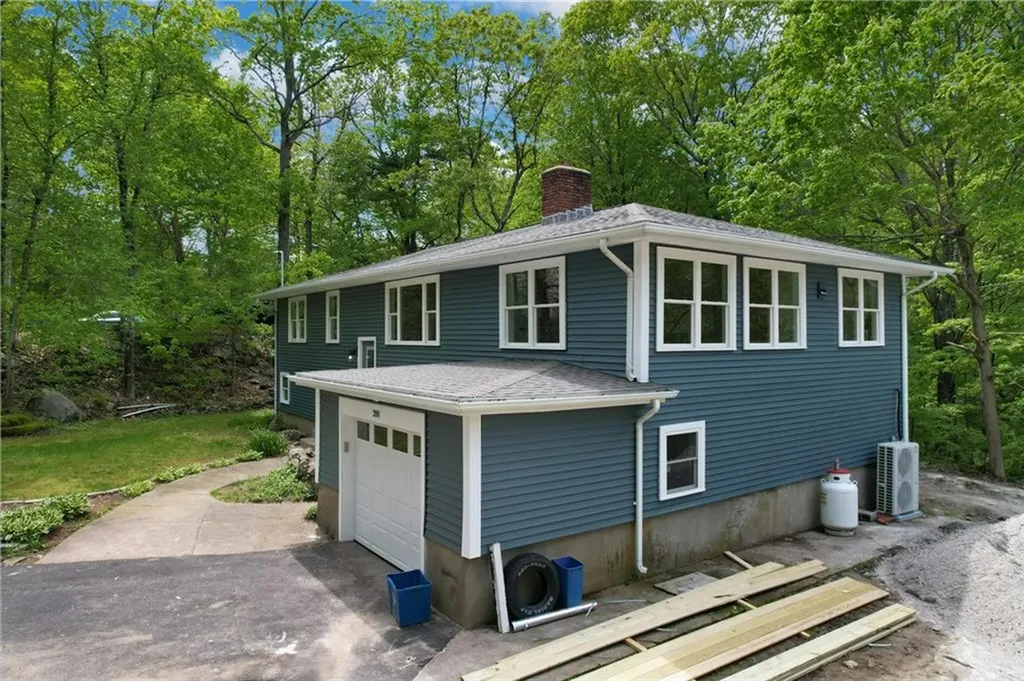 288 Scott Road Cumberland RI 02864