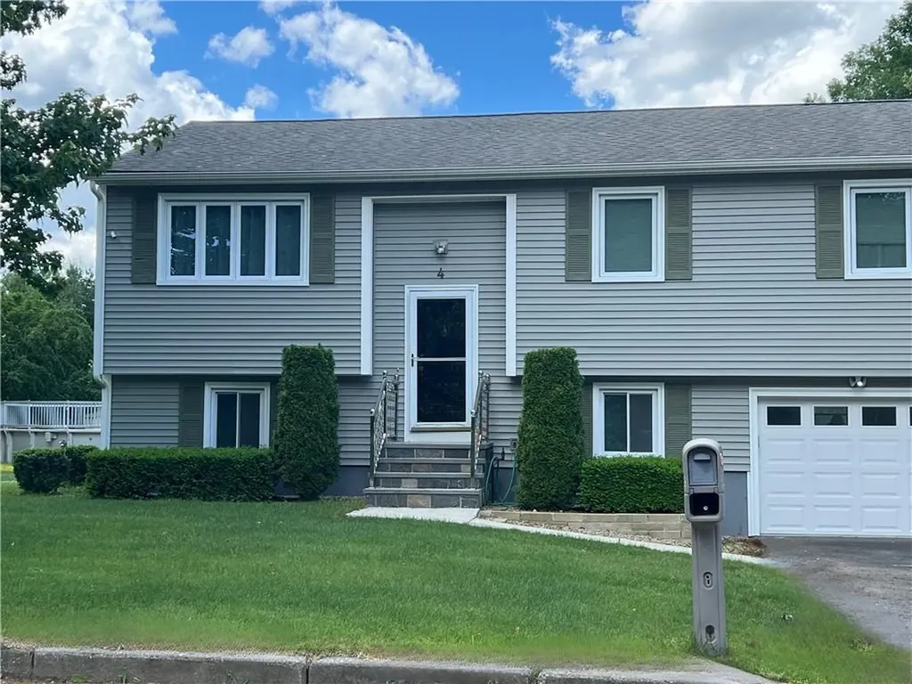 4 Glenna Drive Smithfield RI 02917