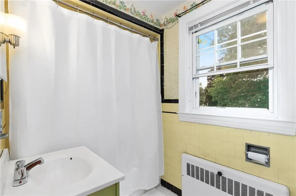 50 Broadview Avenue Cumberland RI 02864