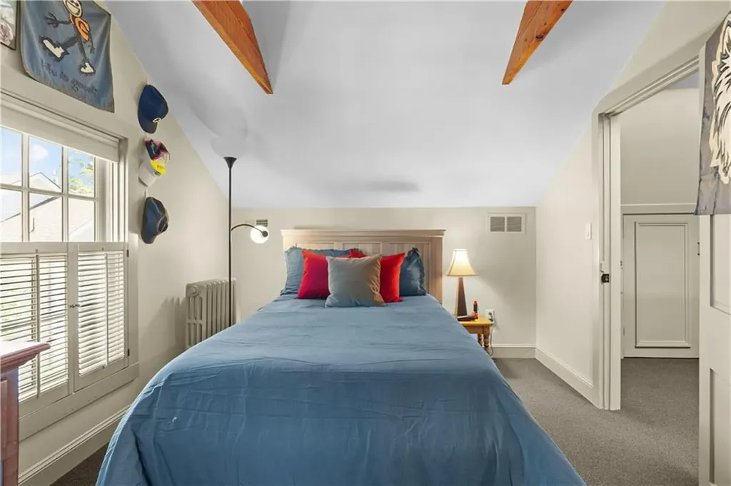 37 John Street Newport RI 02840