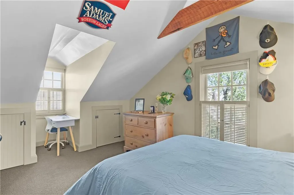 37 John Street Newport RI 02840