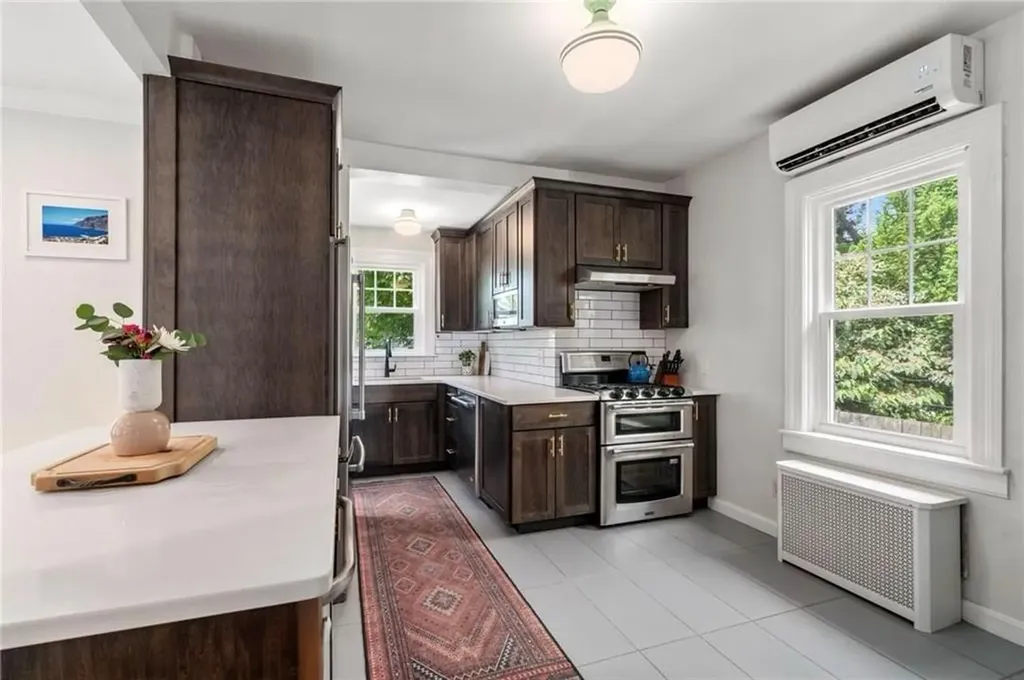 20 Brewster Street Providence RI 02906