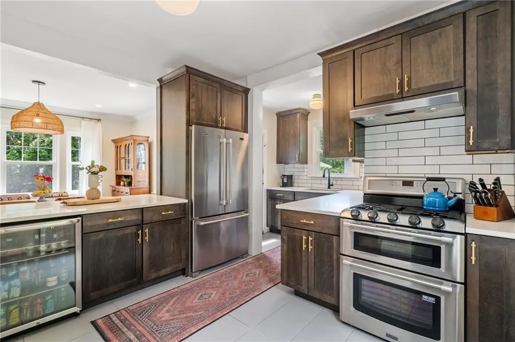 20 Brewster Street Providence RI 02906