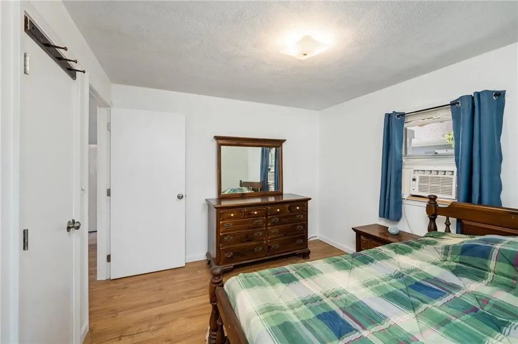 31 Crystal Place Pawtucket RI 02861