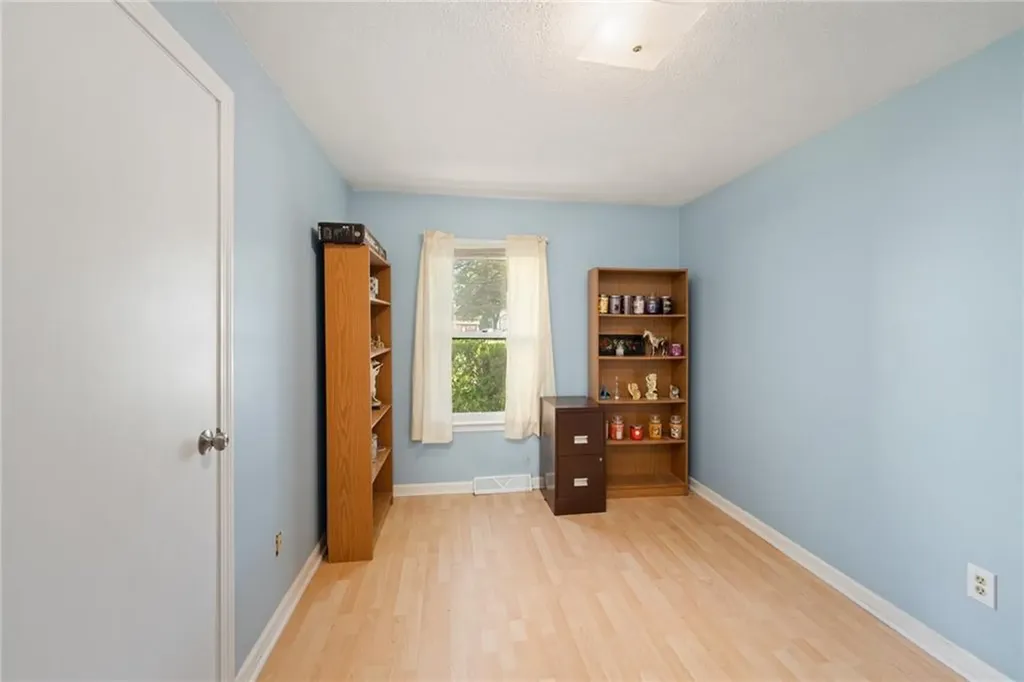 31 Crystal Place Pawtucket RI 02861