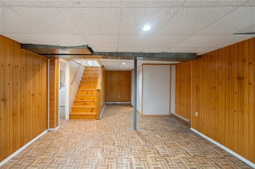 31 Crystal Place Pawtucket RI 02861