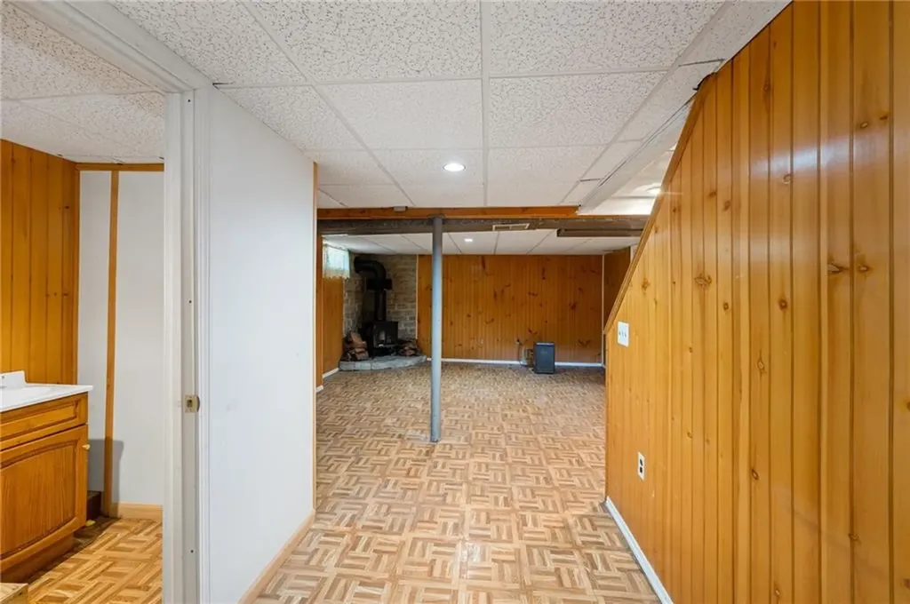 31 Crystal Place Pawtucket RI 02861