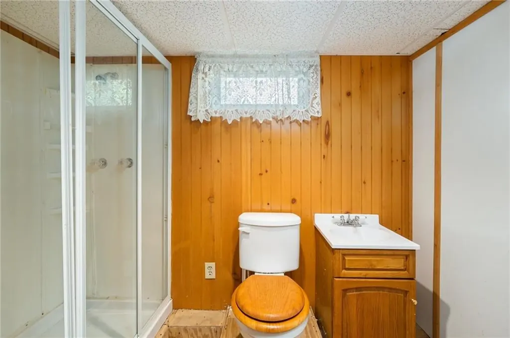 31 Crystal Place Pawtucket RI 02861