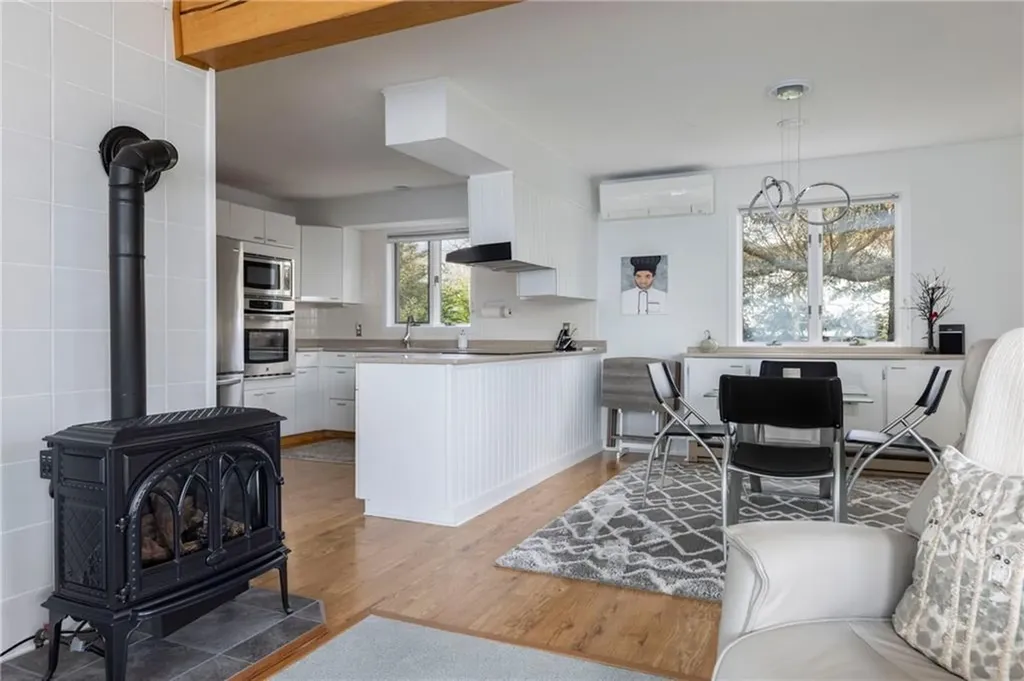 85 Wagner Road Westerly RI 02891